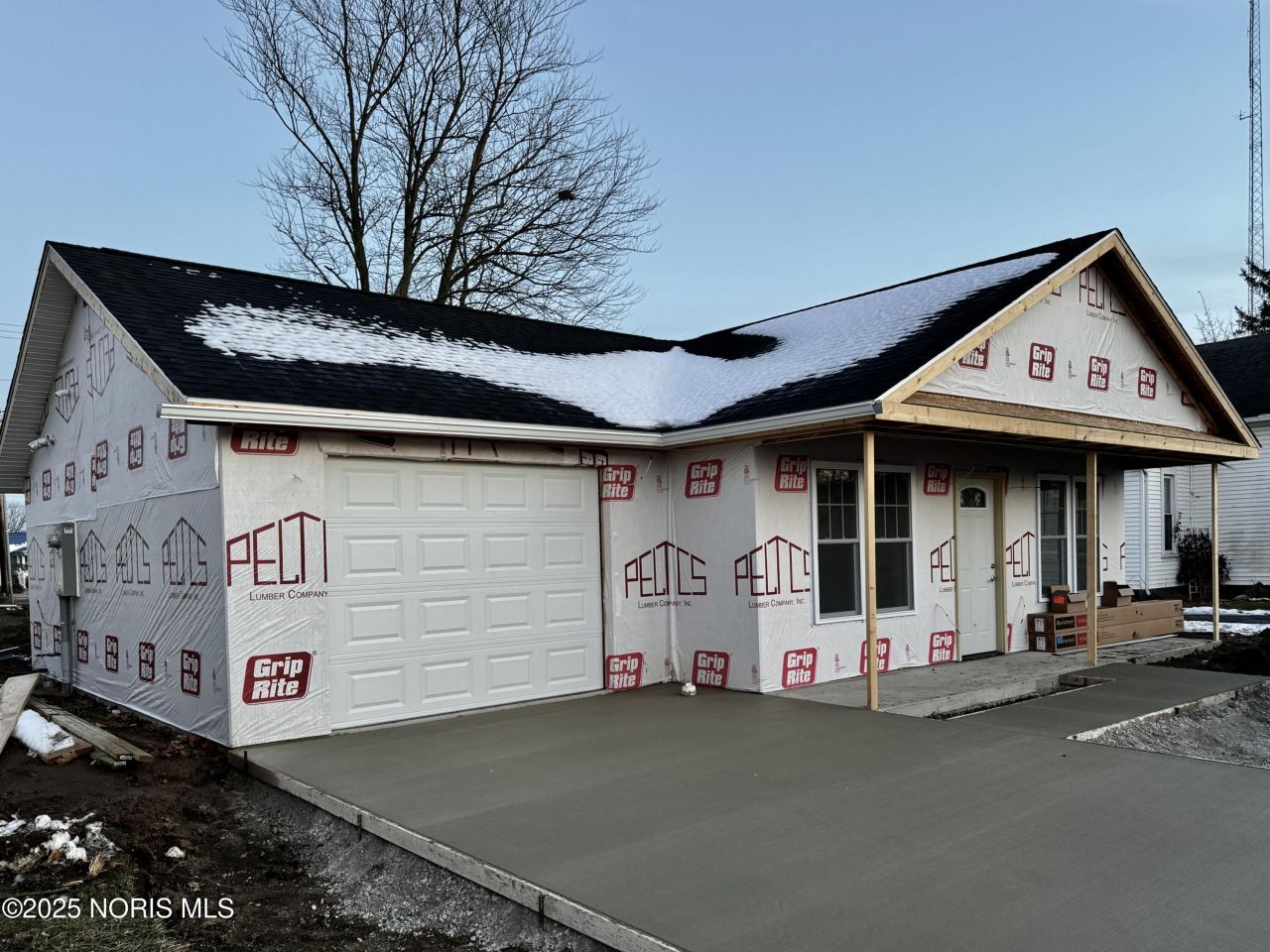 228 N Beech Street, Bryan, OH 43506 Main Photo