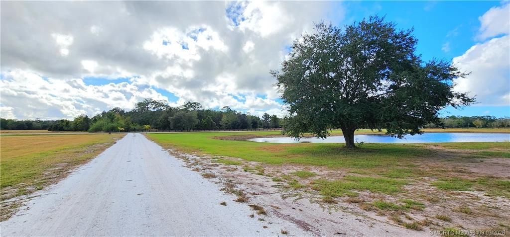 13559 22nd Lane, Okeechobee, FL 34974 Photo