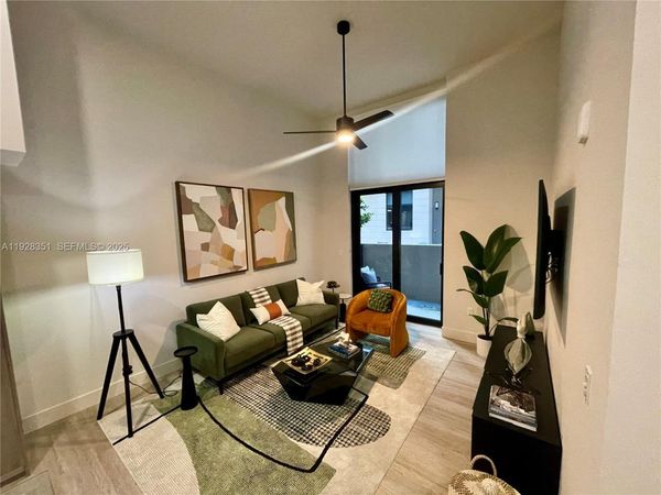 18412 Homestead Ave, Unit 227, Miami, FL 33157