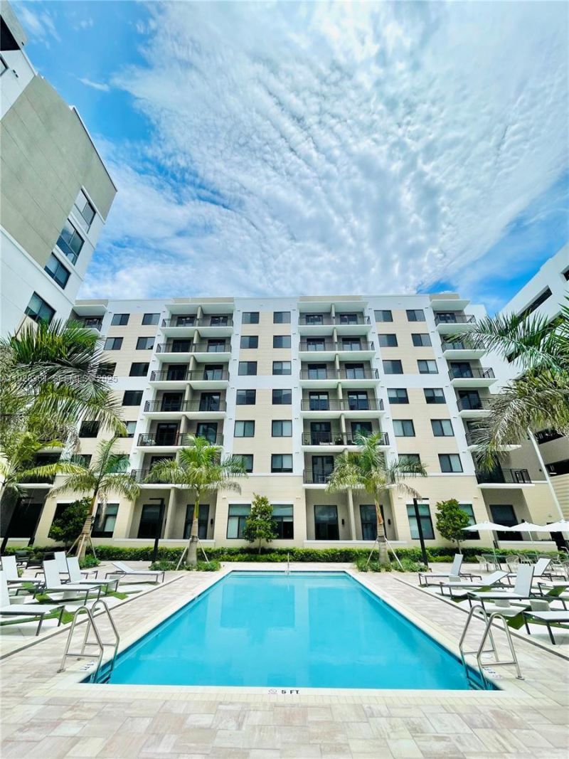 18412 Homestead Ave, Unit 227, Miami, FL 33157 Photo