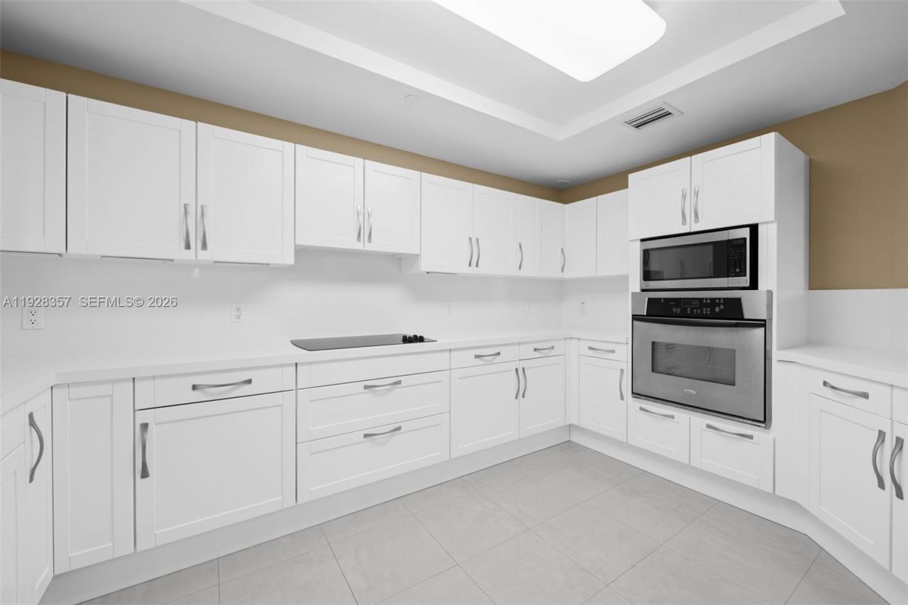 110 Hendricks Isle , Unit 10, Fort Lauderdale, FL 33301 Photo