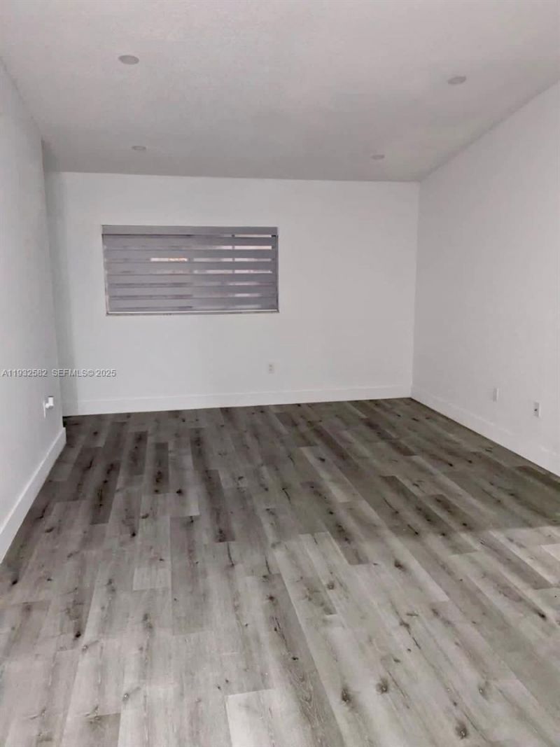 7956 W 29th Ln, Unit 201-5, Hialeah, FL 33018 Photo