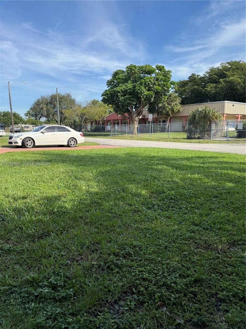 2706 Montego Dr, Miramar, FL 33023 Photo