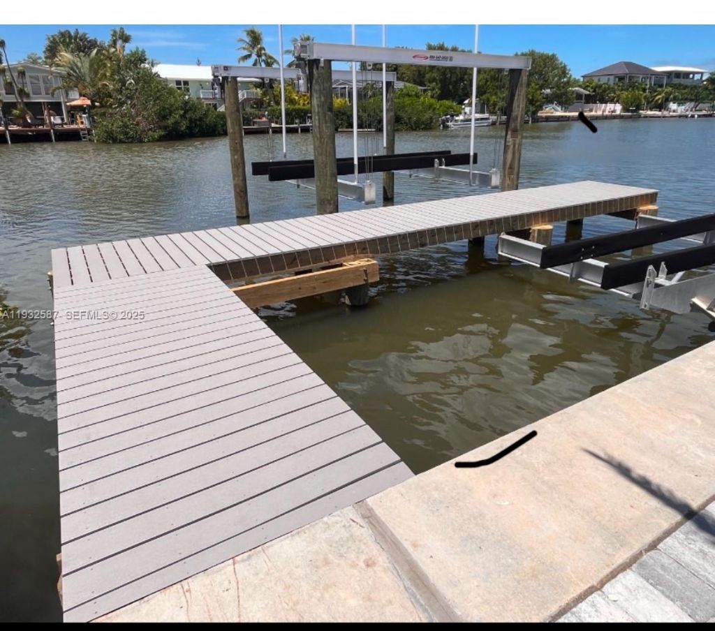 108 Sunrise Dr, Marathon, FL 33050 Photo