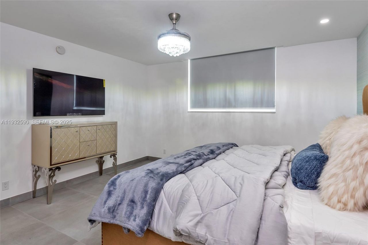 4001 S Ocean Dr, Unit 9F, Hollywood, FL 33019 Photo