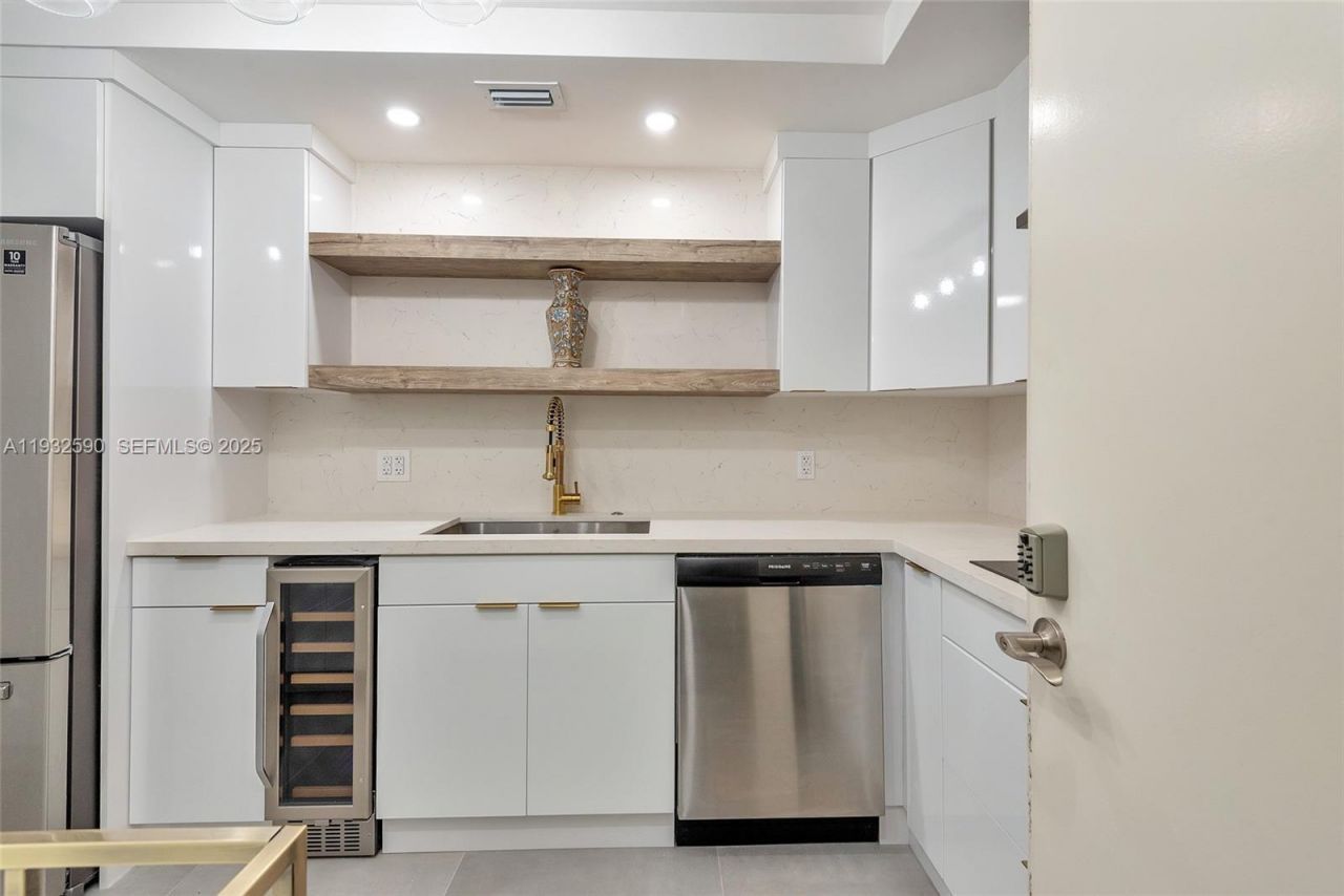 4001 S Ocean Dr, Unit 9F, Hollywood, FL 33019 Photo