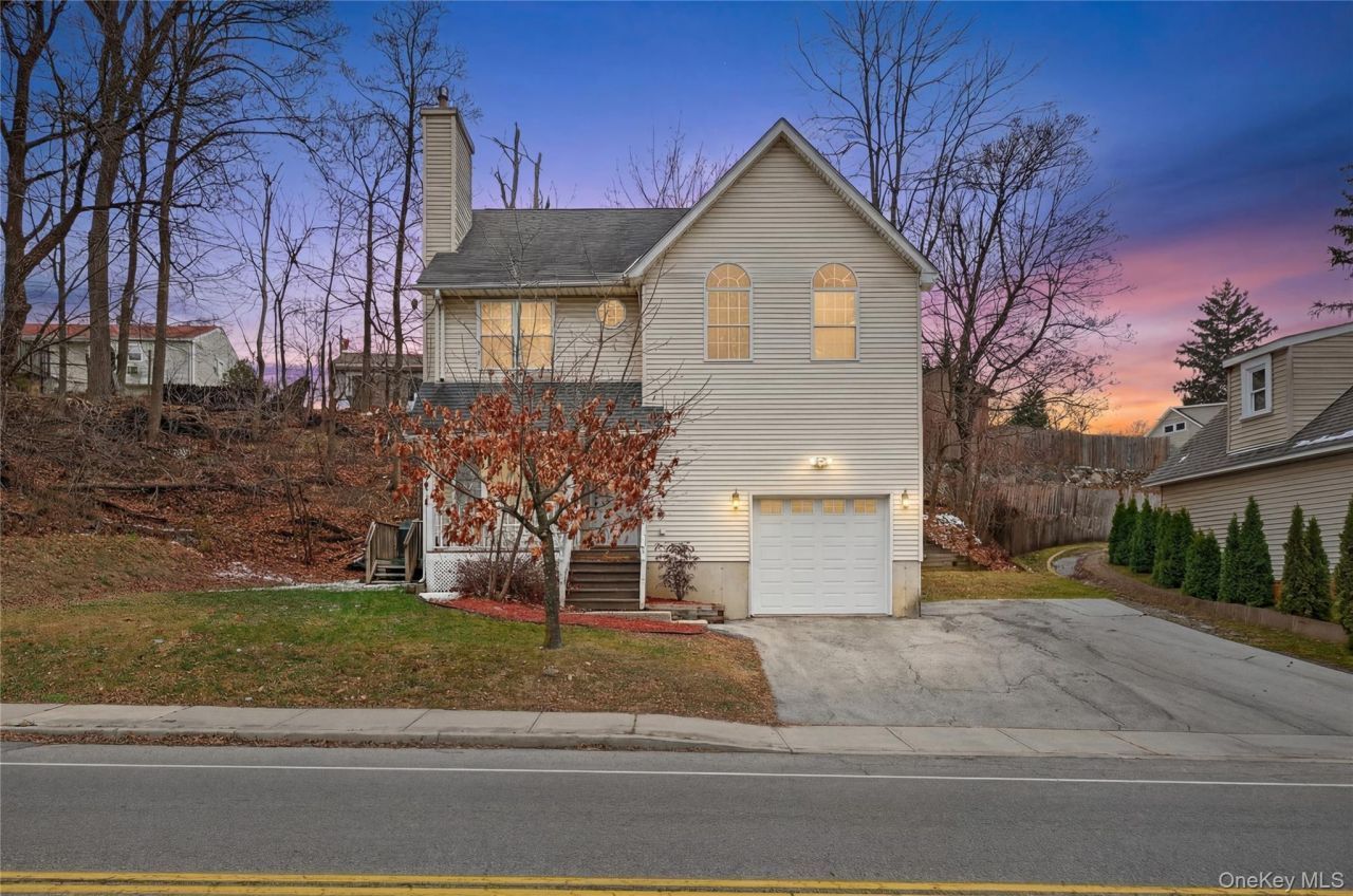 246 Robinson Avenue, Newburgh, NY 12550 Main Photo