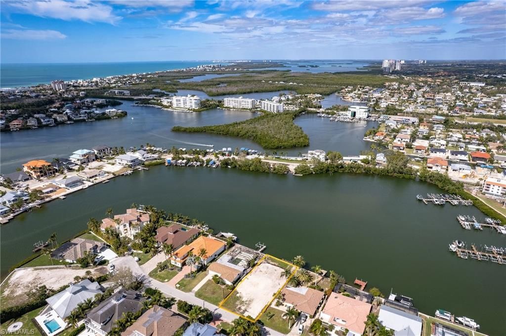 251 6th St, Bonita Springs, FL 34134 Photo