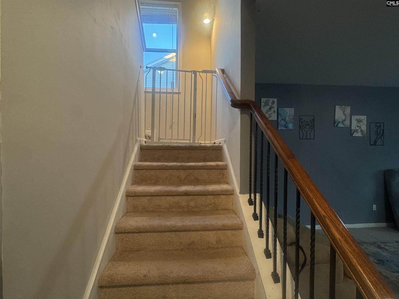 37 Leatherwood Drive Photo 12