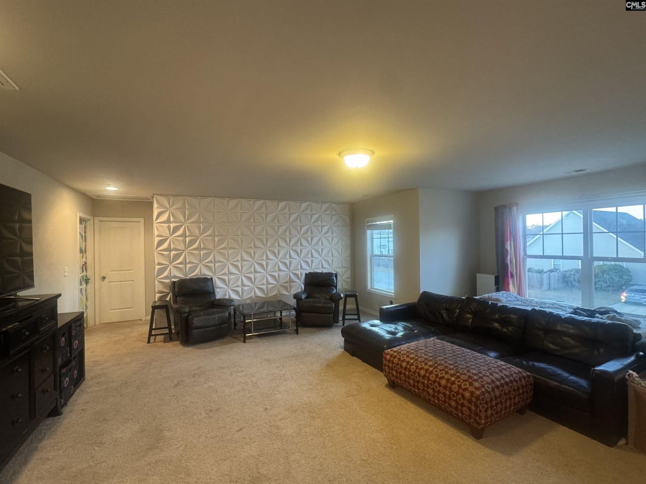 37 Leatherwood Drive Photo 14