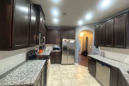 37 Leatherwood Drive photo 4