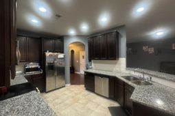 37 Leatherwood Drive photo 4