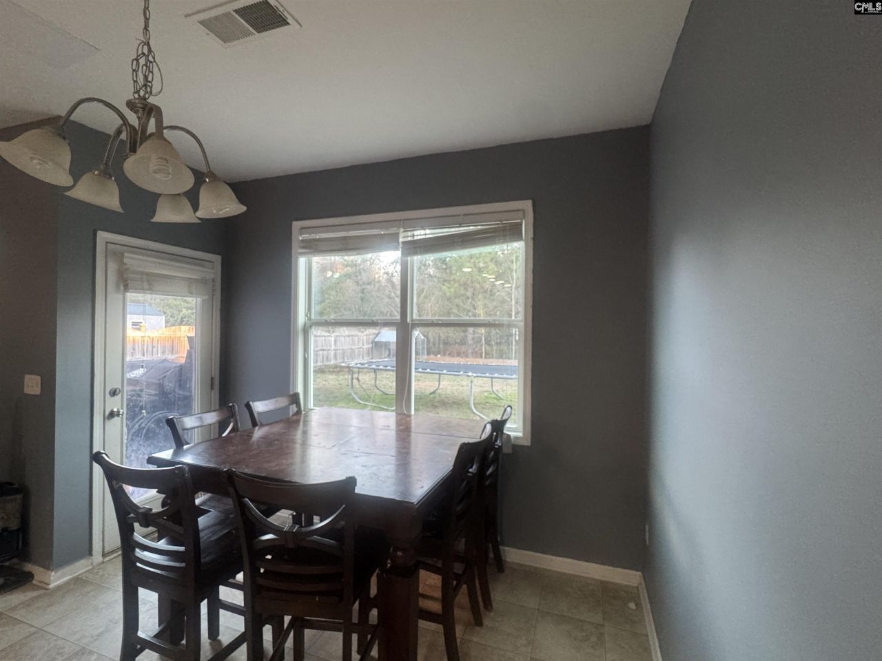 37 Leatherwood Drive Photo 6