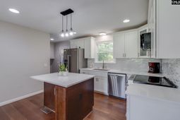 4214 Grand Street  photo 4