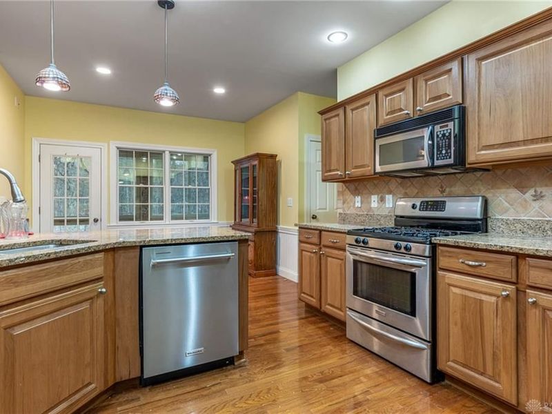 914 Hickory Trail Drive, Wilmington, OH 45177 Photo 12