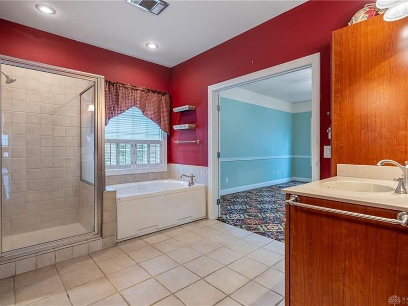 914 Hickory Trail Drive, Wilmington, OH 45177 Photo 18