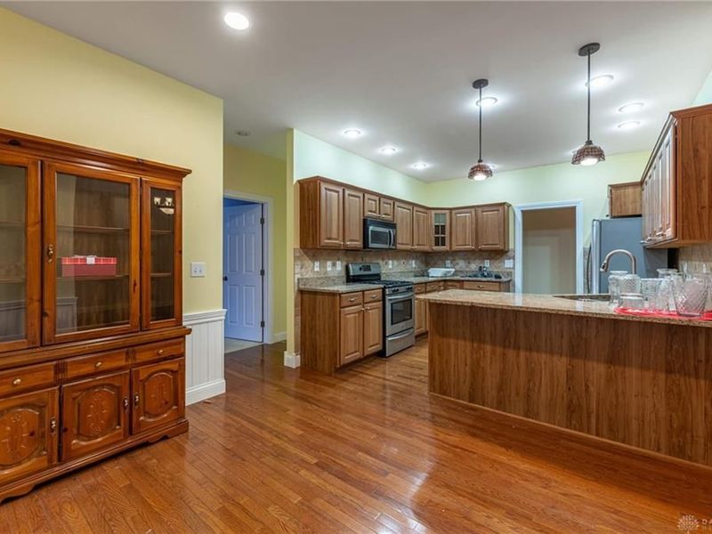 914 Hickory Trail Drive, Wilmington, OH 45177 Photo 9