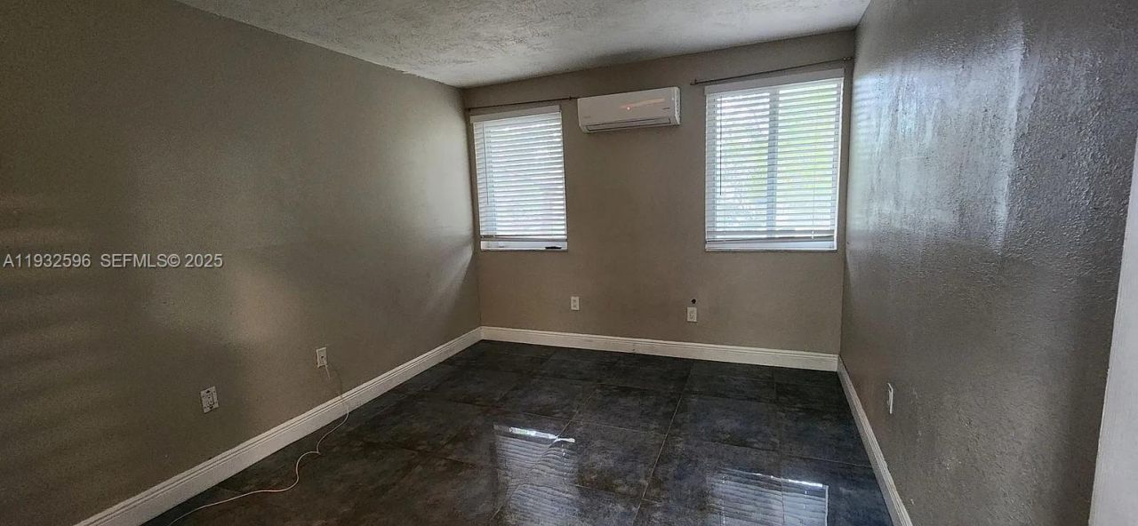 1 NE 78th St , Unit B, Miami, FL 33138 Photo