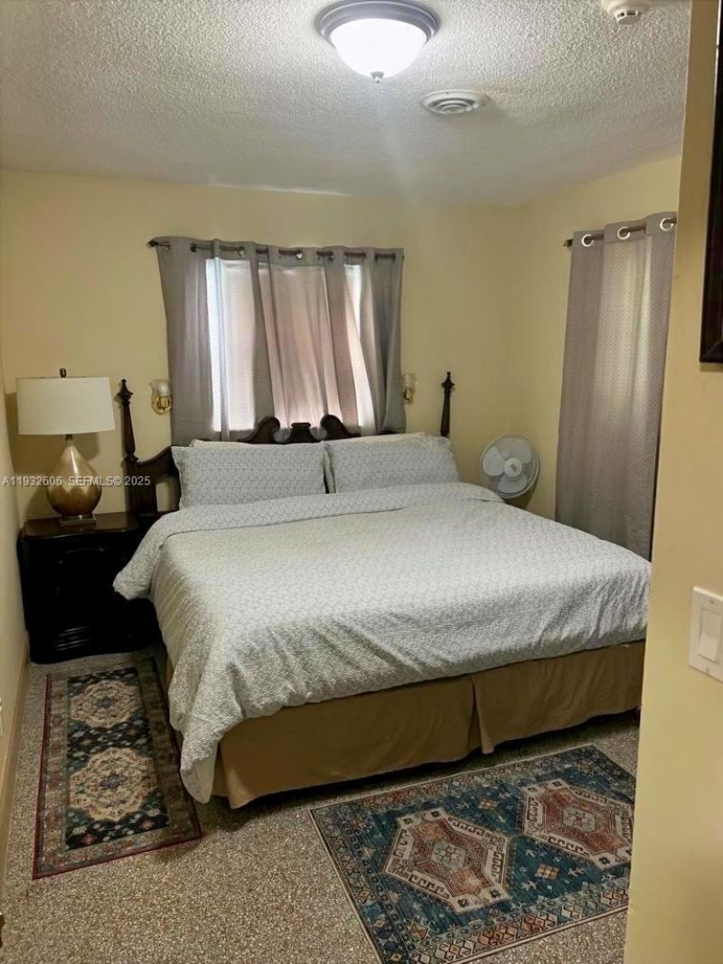 6270 NW 18th St, Sunrise, FL 33313 Photo