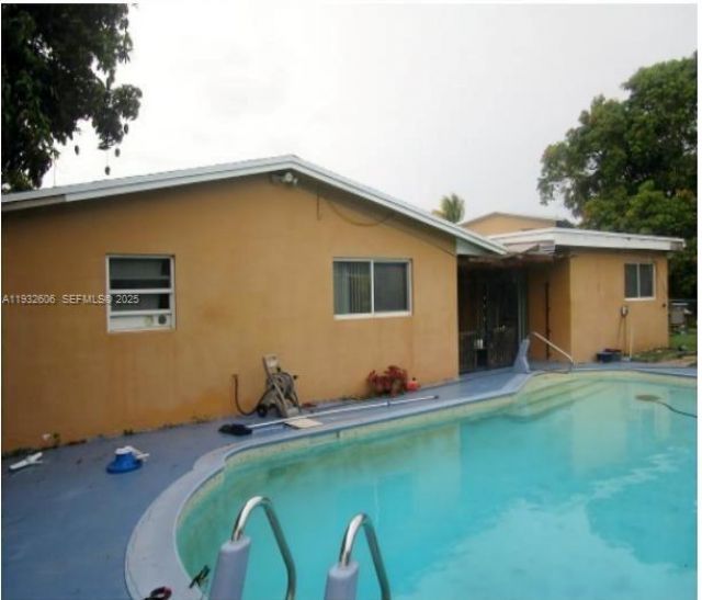 6270 NW 18th St, Sunrise, FL 33313 Photo