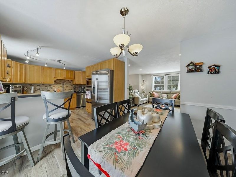 887 Ridgeview Drive, Medina, OH 44256 Photo 13