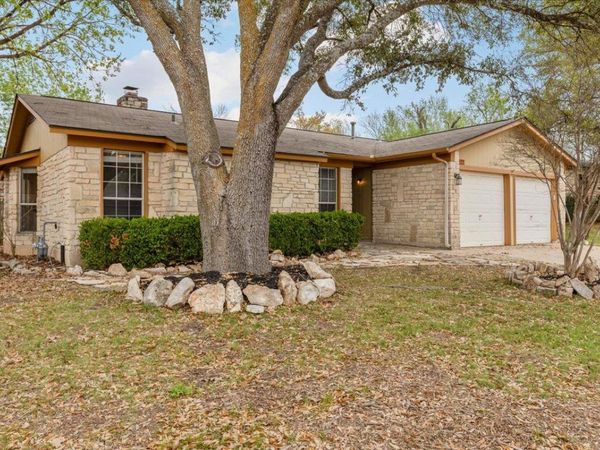 511 Suzzane RD, Pflugerville, TX 78660