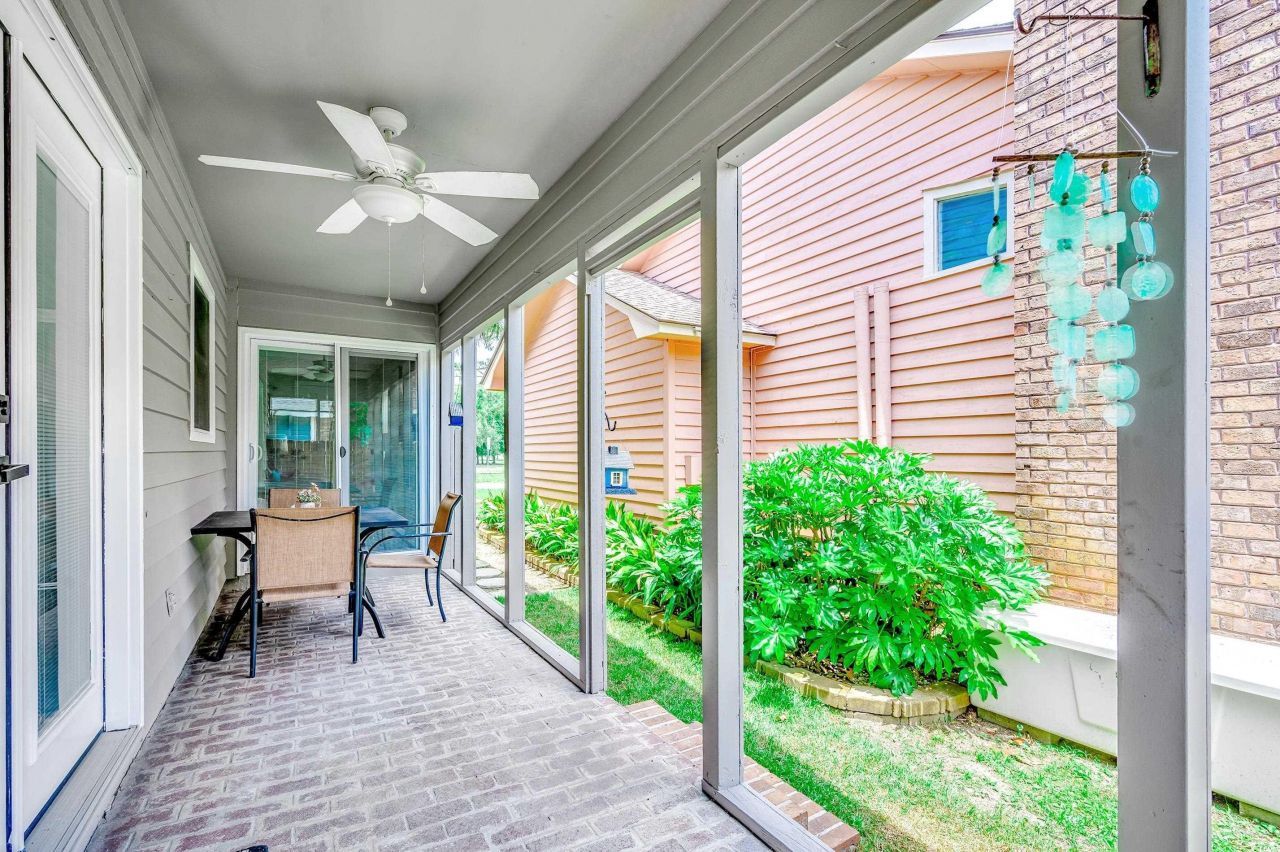 10056 Kings Rd. Photo 13