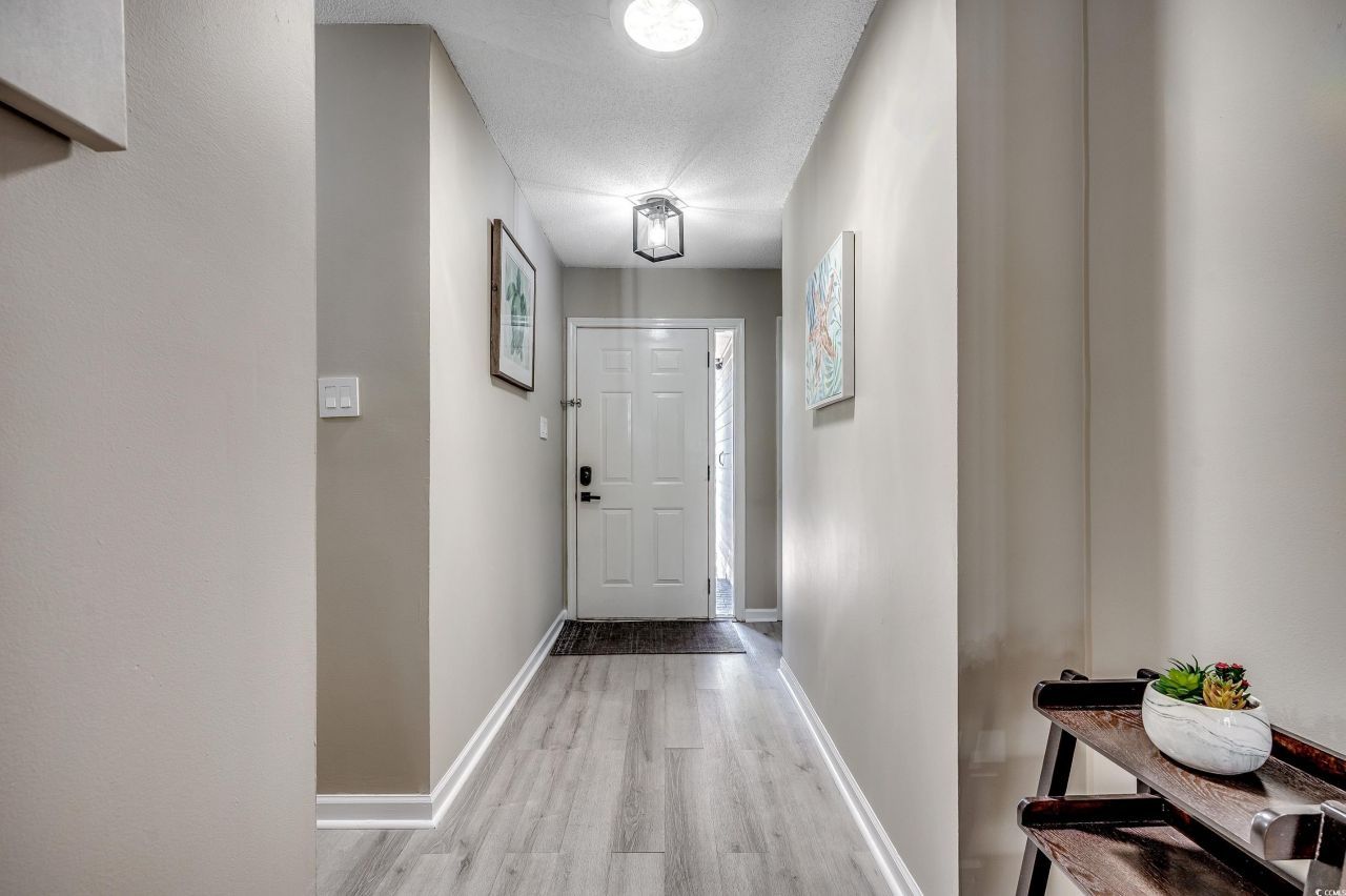 10056 Kings Rd. Photo 15