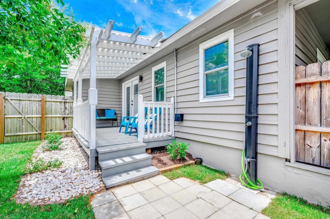 10056 Kings Rd. Photo 25