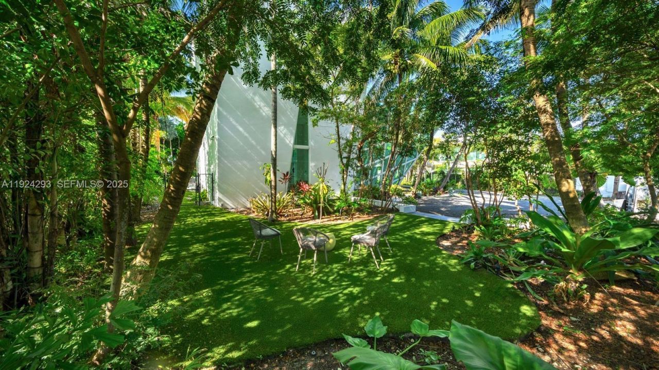 480 Ocean Blvd, Golden Beach, FL 33160 Photo