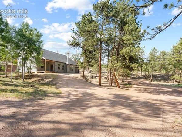2270 Pikes Peak Drive, Florissant, CO 80816