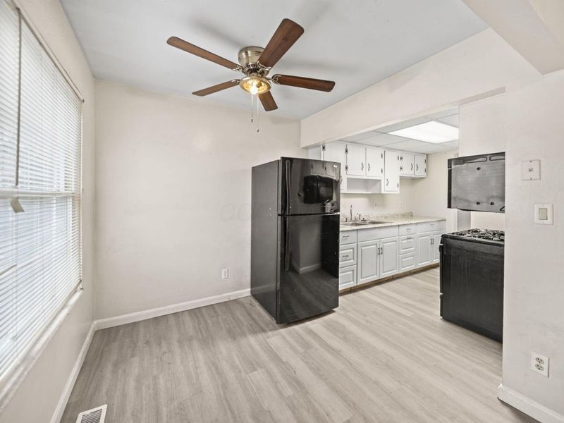 87 Tarryton Court W, Unit 18D, Columbus, OH 43228 Photo 10