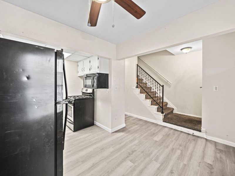 87 Tarryton Court W, Unit 18D, Columbus, OH 43228 Photo 12