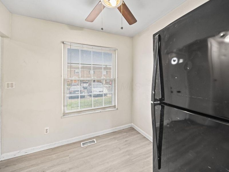 87 Tarryton Court W, Unit 18D, Columbus, OH 43228 Photo 13