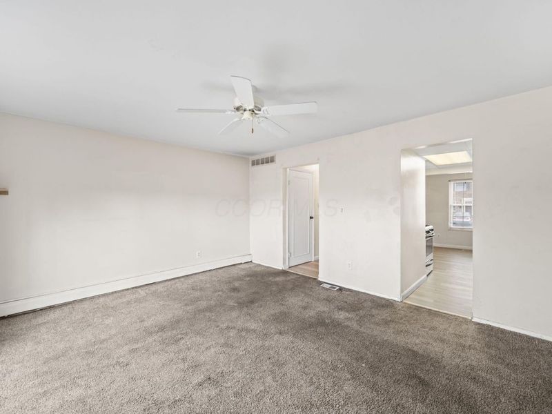 87 Tarryton Court W, Unit 18D, Columbus, OH 43228 Photo 21