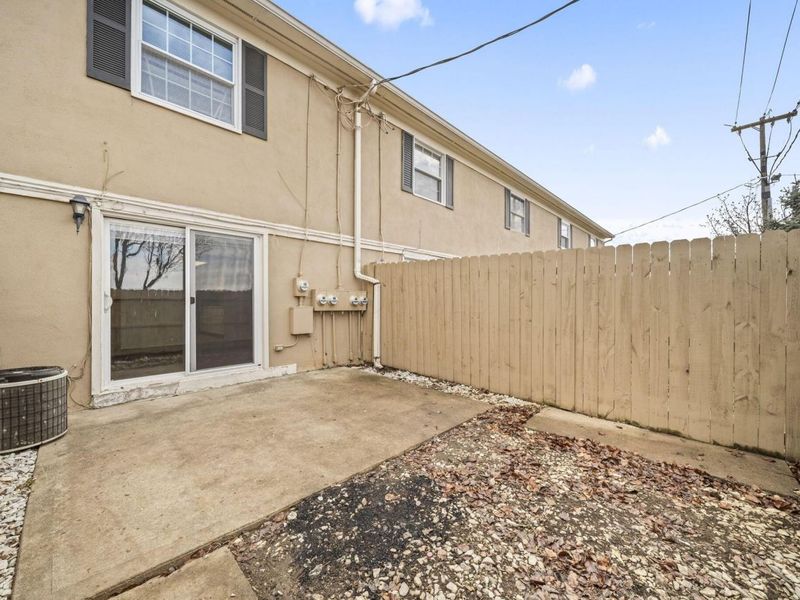 87 Tarryton Court W, Unit 18D, Columbus, OH 43228 Photo 48