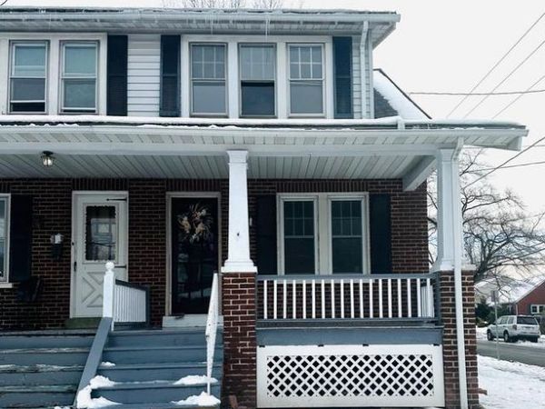 250 W HAMLIN AVENUE, TELFORD, PA 18969