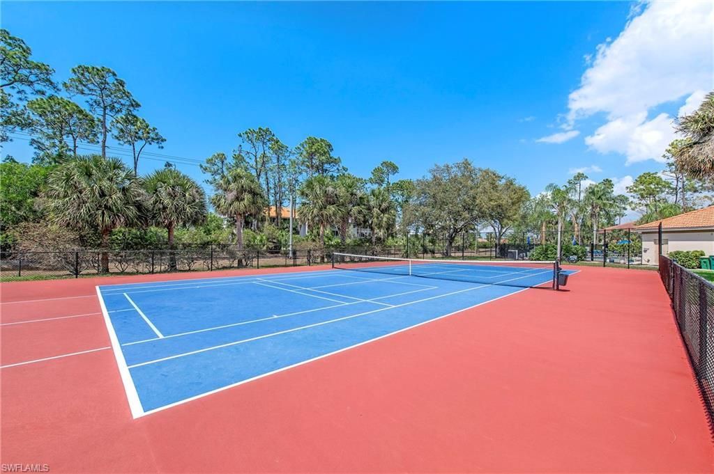 209 Robin Hood Cir, Unit 201, Naples, FL 34104 Photo