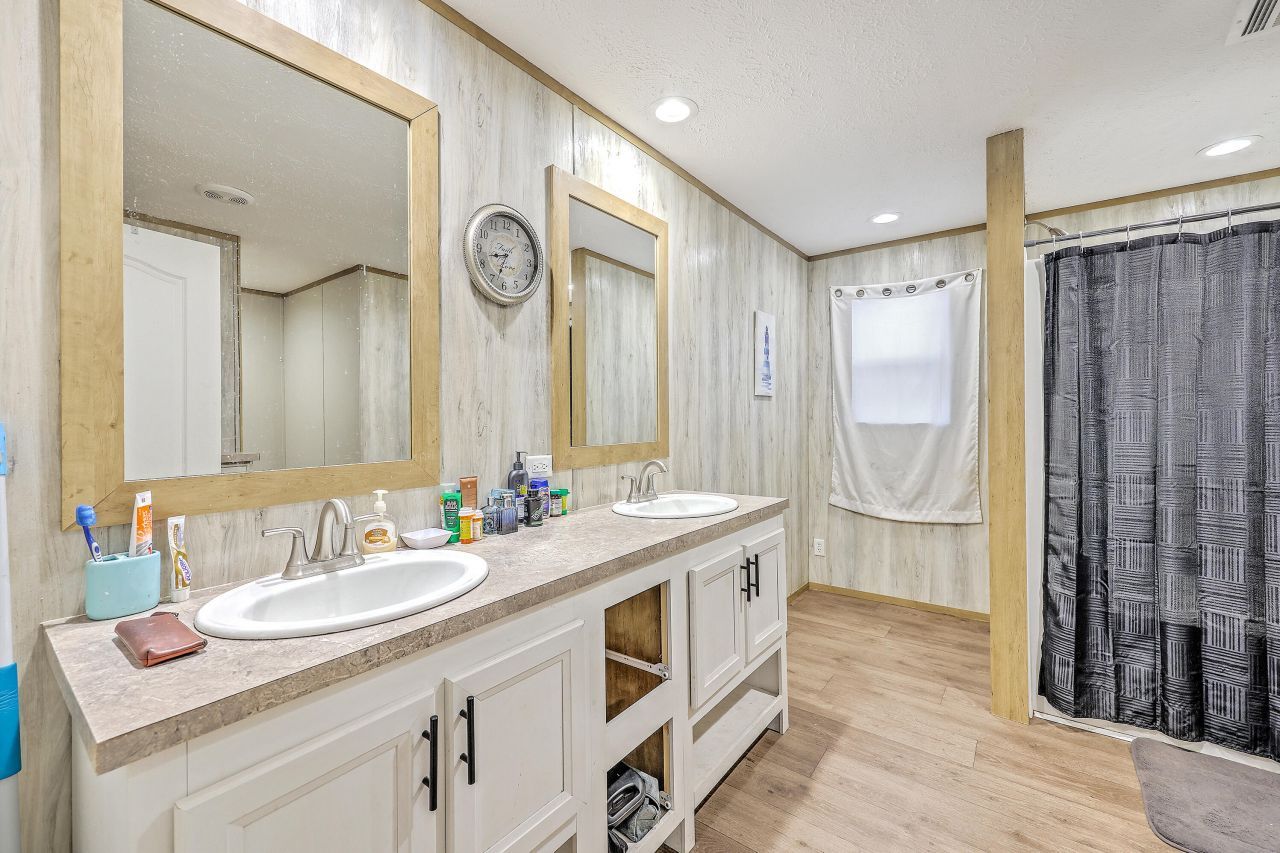 12785 Old Number Six Highway Photo 14