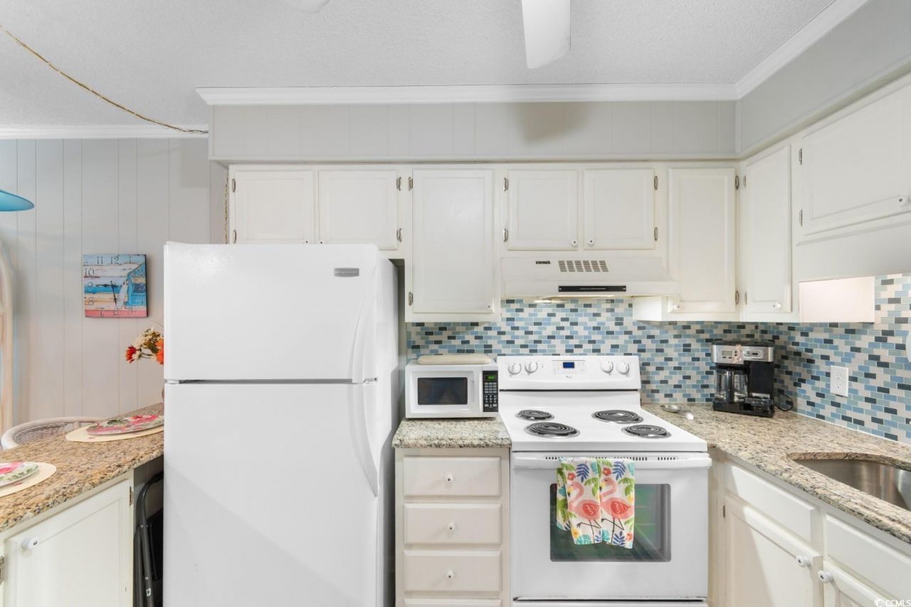 5601 N Ocean Blvd. Photo 5