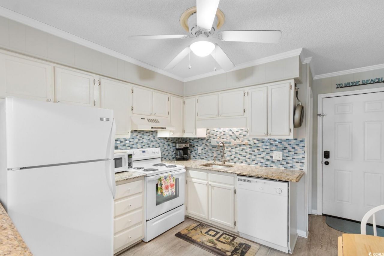 5601 N Ocean Blvd. Photo 6