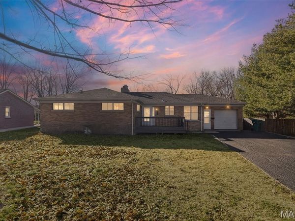 303 N Cedar Street, O'Fallon, IL 62269