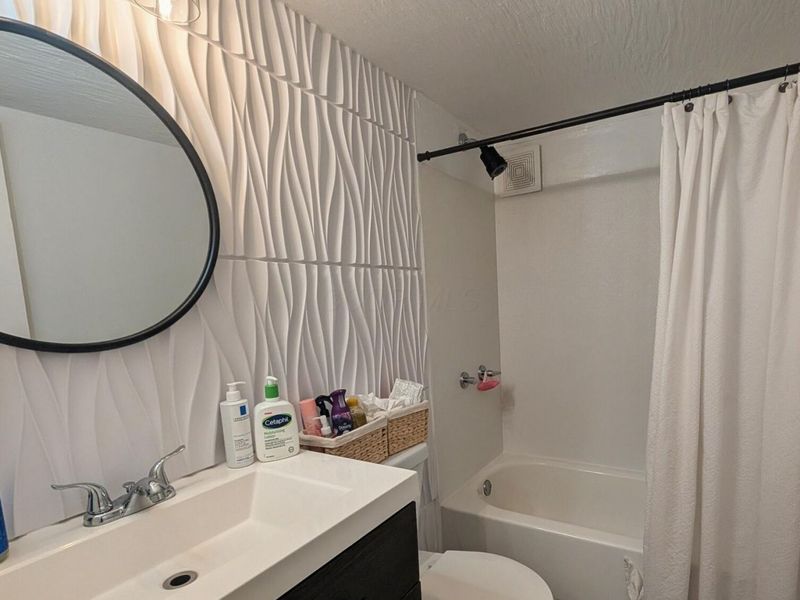 285 Walnut Boulevard , Lewis Center, OH 43035 Photo 11