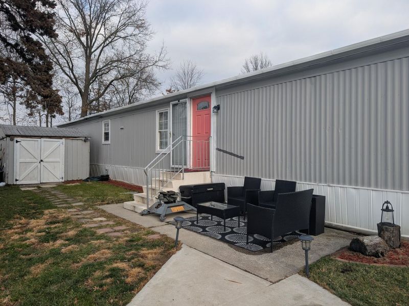 285 Walnut Boulevard , Lewis Center, OH 43035 Photo 2