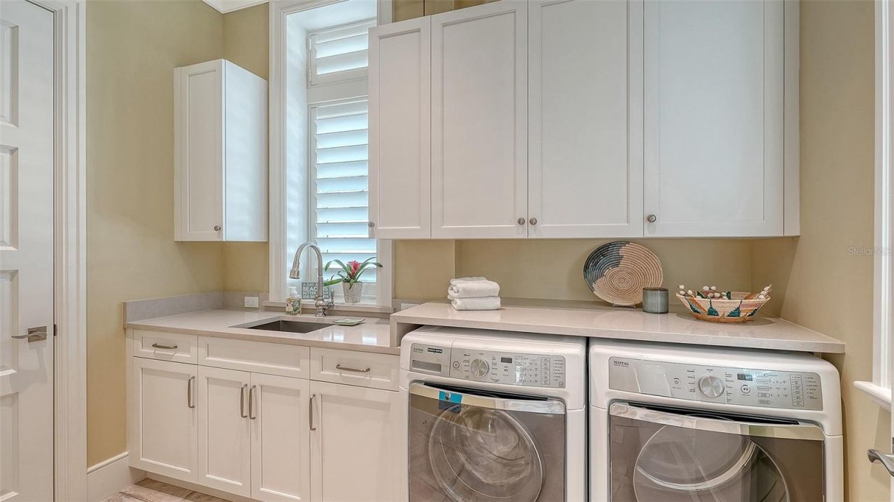 5005 Gulf Of Mexico Drive, Unit 4, Longboat Key, FL 34228 Photo