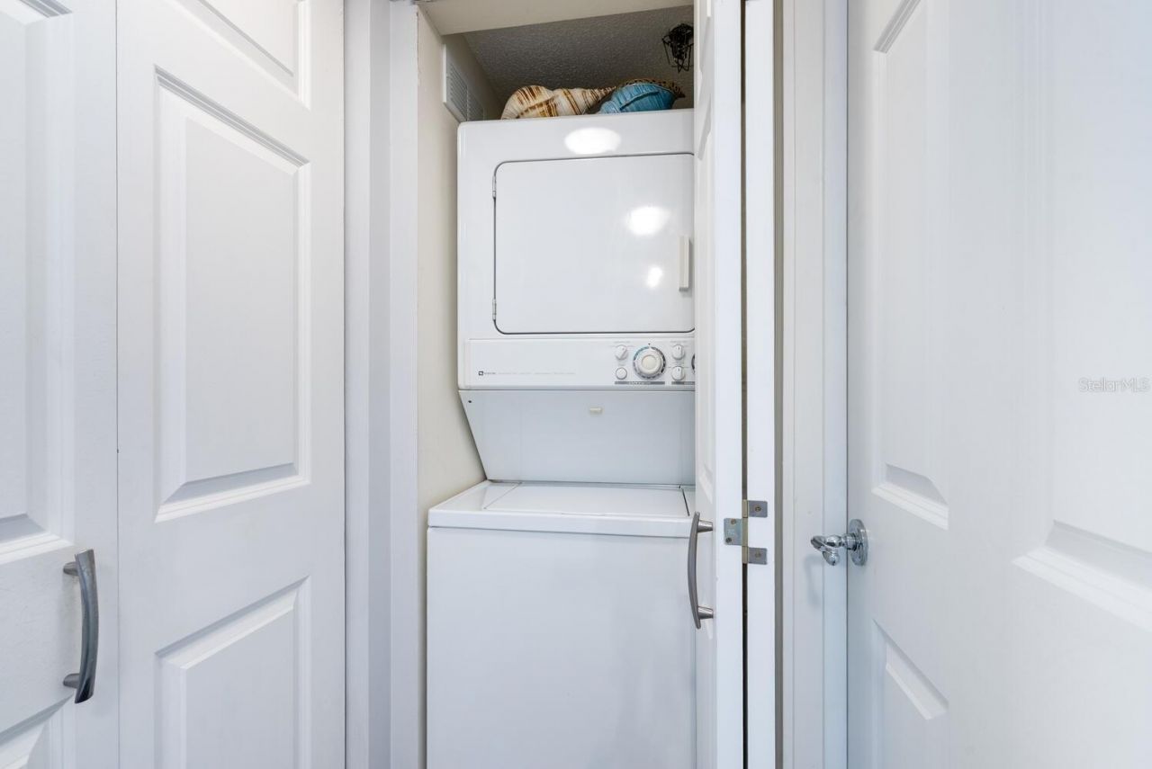 1104 Benjamin Franklin Drive, Unit 515, Sarasota, FL 34236 Photo