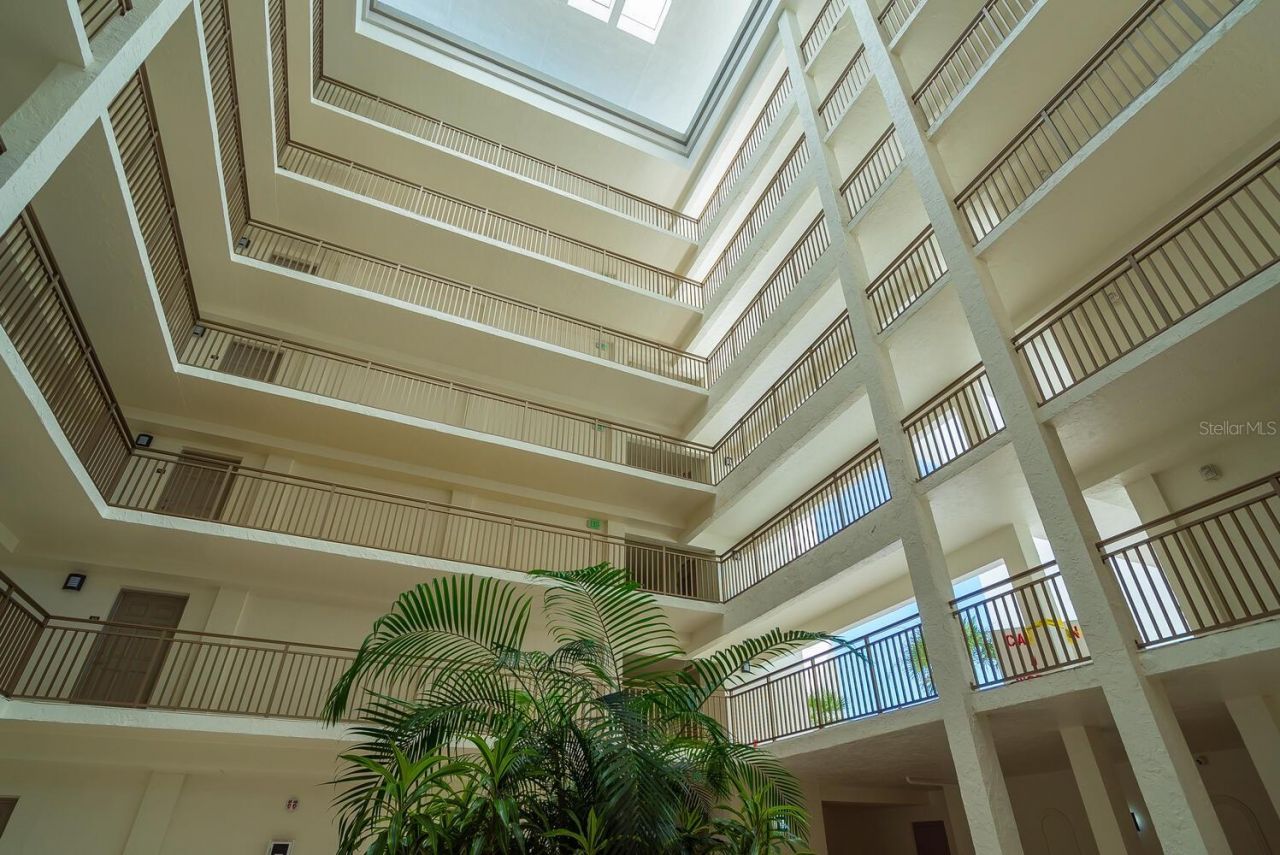 1104 Benjamin Franklin Drive, Unit 515, Sarasota, FL 34236 Photo