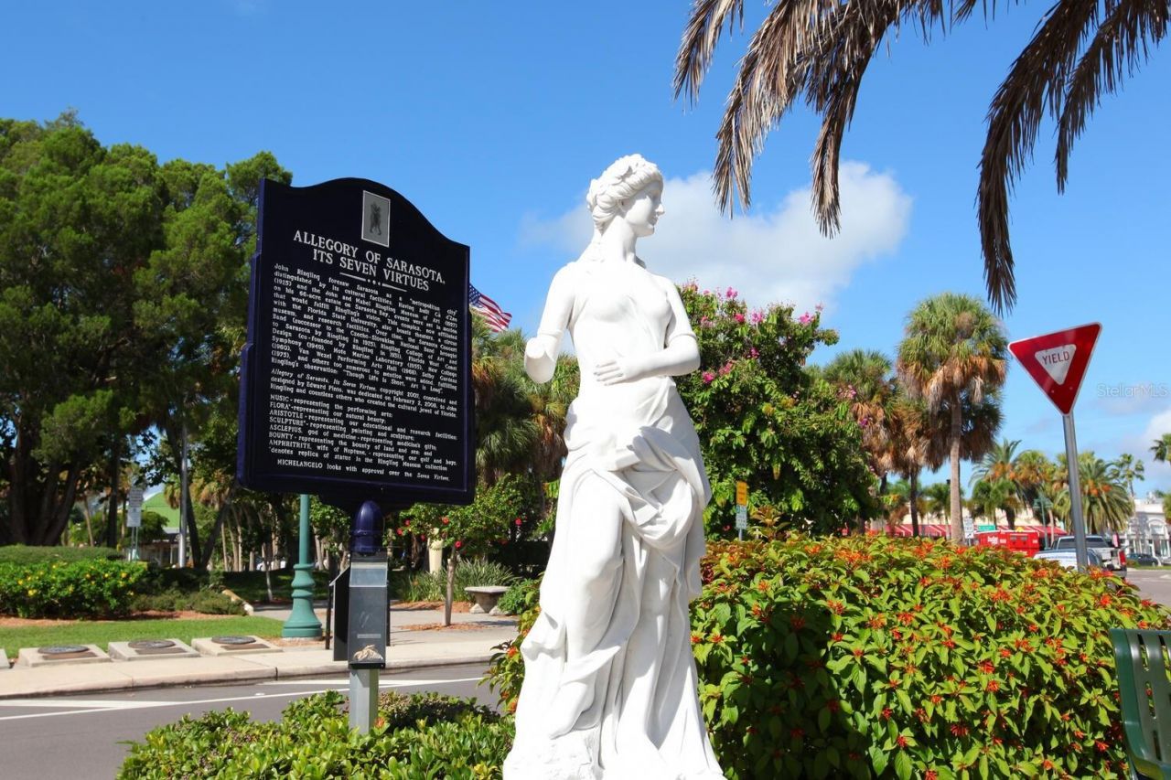 1104 Benjamin Franklin Drive, Unit 515, Sarasota, FL 34236 Photo