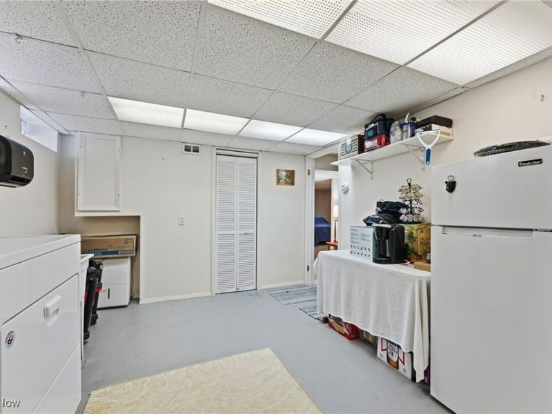 2333 S Taylor Road, Cleveland, OH 44118 Photo 29