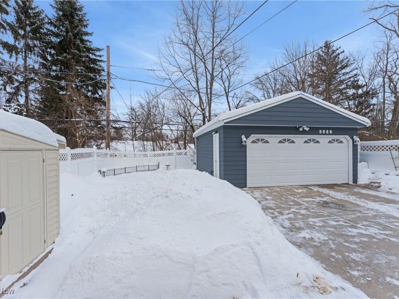 2333 S Taylor Road, Cleveland, OH 44118 Photo 39